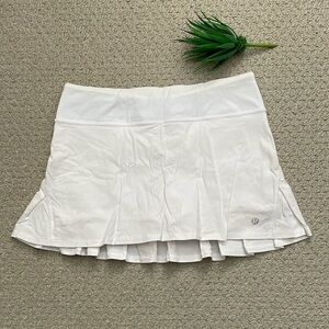 Lululemon tennis skirt white tuxedo with white shorts 4